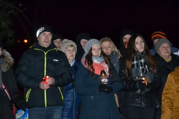 13.12.2017 Głogów w hołdzie ofiarom stanu wojennego. — zdjęcie 10