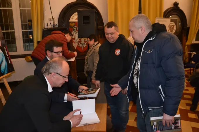 18.03.2018 Warszawa - Kwatera Ł. - Wolność jest Kuloodporna. — zdjęcie 38