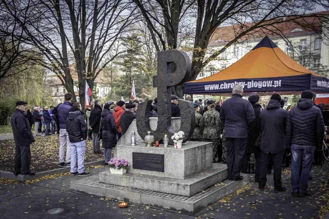 18.11.2017 Głogów wita Bohaterów. Część II odsłonięcie popiersi „Wyklętych” — zdjęcie 59