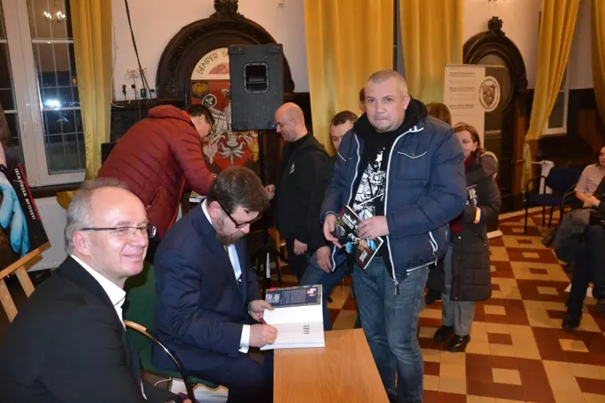 18.03.2018 Warszawa - Kwatera Ł. - Wolność jest Kuloodporna. — zdjęcie 37