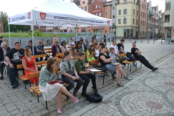 25-05-2018 Głogowianie czytają Raporty Rotmistrza Pileckiego — zdjęcie 6
