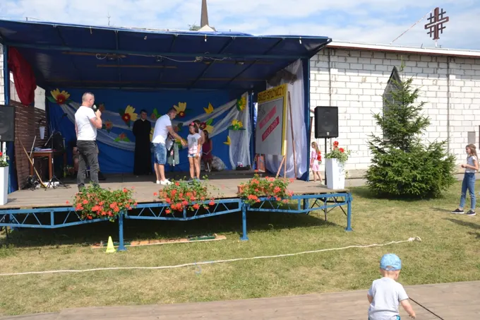 17.06.2018 r. Festyn charytatywny w Górze — zdjęcie 32