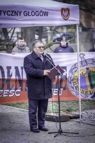 18.11.2017 Głogów wita Bohaterów. Część II odsłonięcie popiersi „Wyklętych” — zdjęcie 55