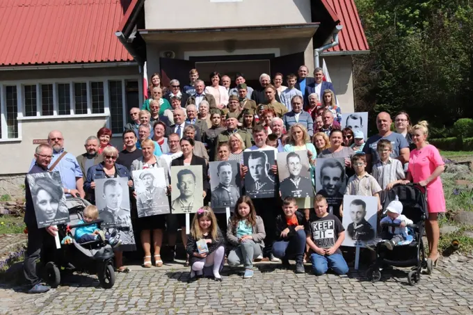 22.04.2018 Ryczeń. Msza Święta za Żołnierzy Wyklętych — zdjęcie 10